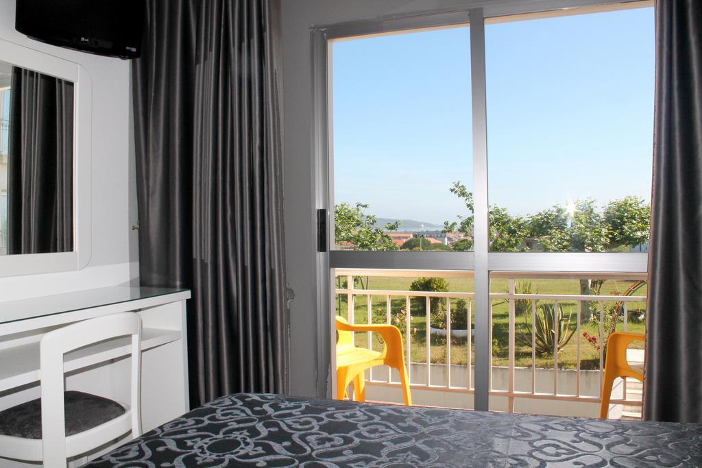 Hotel Marola Playa de la Lanzada Szoba fotó